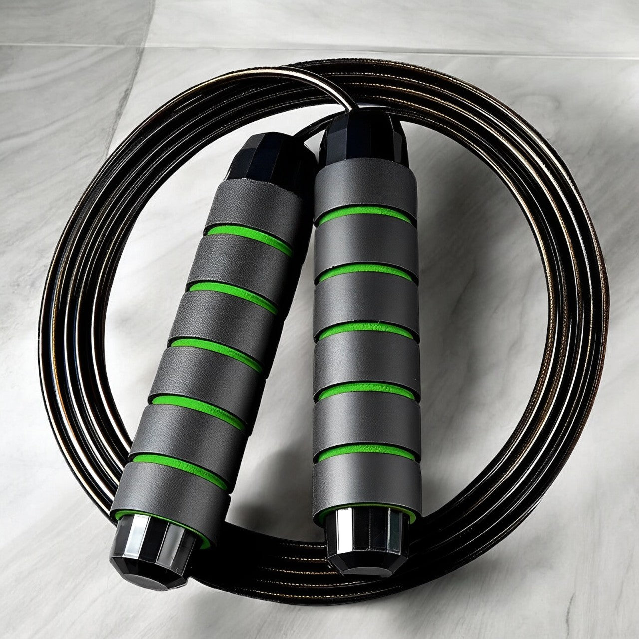 Adjustable skipping rope